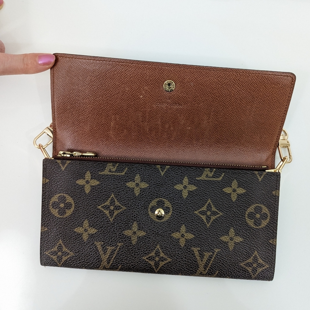 ✨ Louis Vuitton ✨ Sarah Long bifold wallet monogram converted to crossbody - Picture 13 of 14